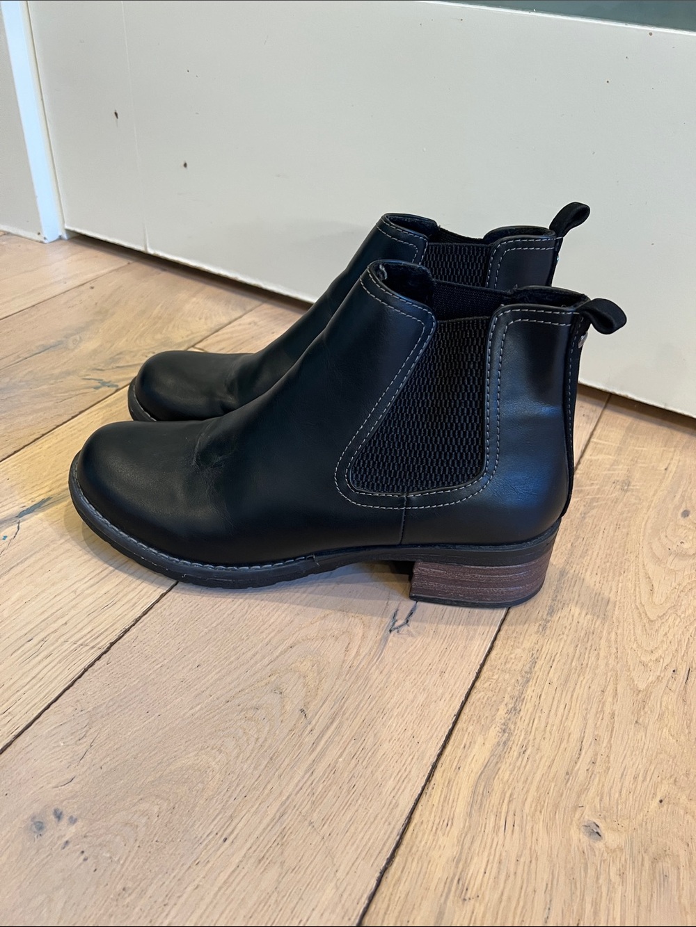 Eastland Black Leather Chelsea Booties with Stacked Heel
